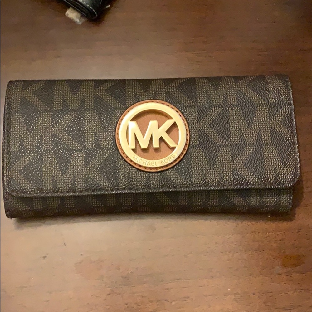 Micheal Kors wallet